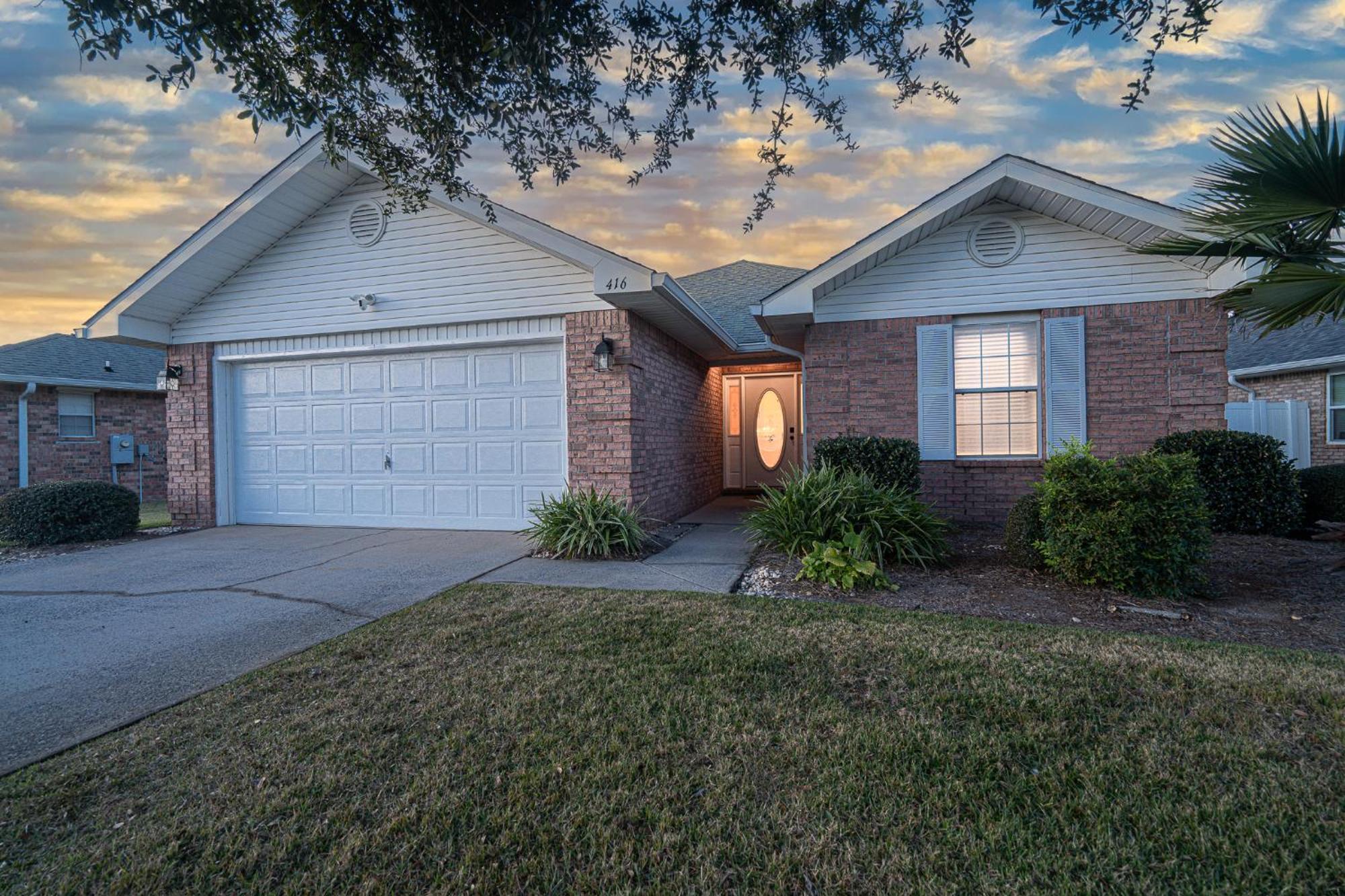 Heated Pool And Golf Cart, Walk To Beach! Best Deal! Destin Exterior photo